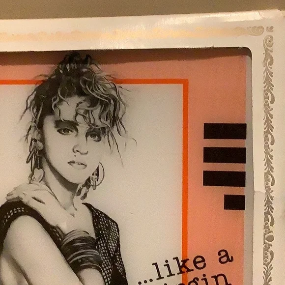 Vintage Madonna Carnival Prize - Picture 2 of 4